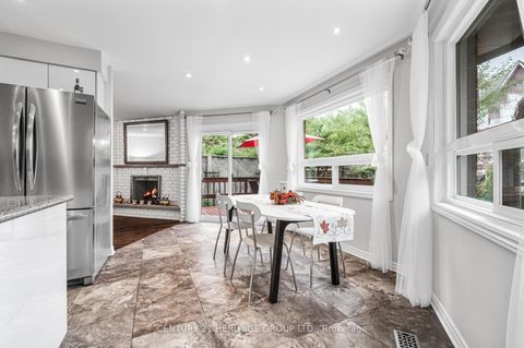 Photo 10 at 16 Wainwright Avenue, North Richvale, Richmond Hill