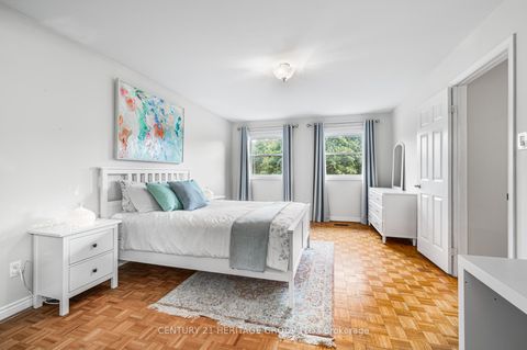 Photo 16 at 16 Wainwright Avenue, North Richvale, Richmond Hill