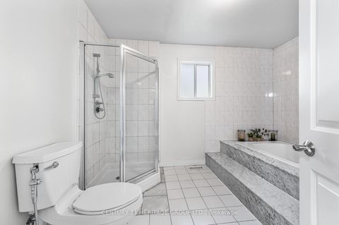 Photo 19 at 16 Wainwright Avenue, North Richvale, Richmond Hill