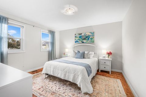 Photo 22 at 16 Wainwright Avenue, North Richvale, Richmond Hill