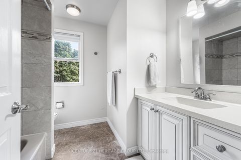 Photo 24 at 16 Wainwright Avenue, North Richvale, Richmond Hill