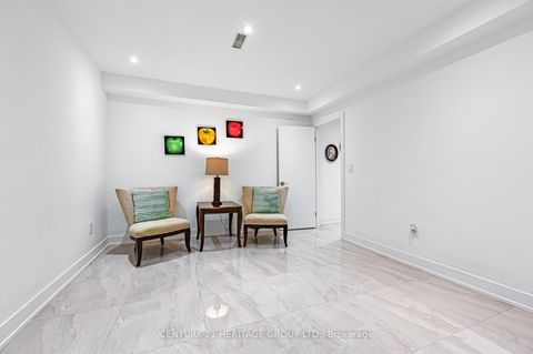 Photo 31 at 16 Wainwright Avenue, North Richvale, Richmond Hill