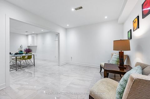 Photo 32 at 16 Wainwright Avenue, North Richvale, Richmond Hill