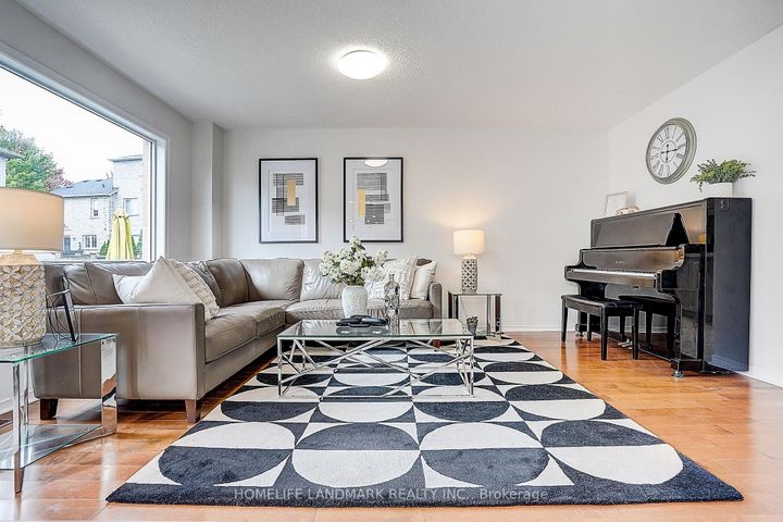 Photo 7 at 124 King William Crescent, Langstaff, Richmond Hill