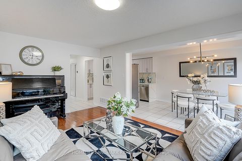 Photo 8 at 124 King William Crescent, Langstaff, Richmond Hill