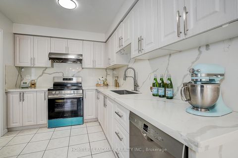 Photo 13 at 124 King William Crescent, Langstaff, Richmond Hill