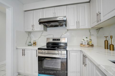 Photo 14 at 124 King William Crescent, Langstaff, Richmond Hill