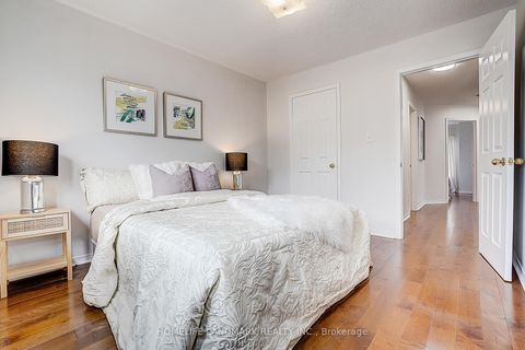Photo 23 at 124 King William Crescent, Langstaff, Richmond Hill