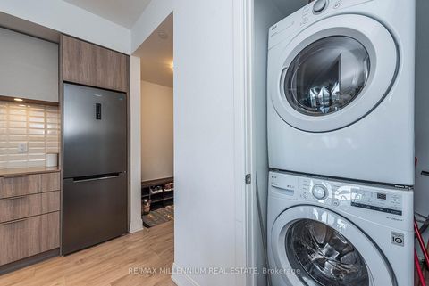 Photo 12 at 4801 - 70 Annie Craig Drive, Mimico, Toronto
