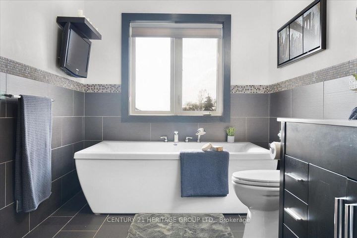 Photo 28 at 340 Old Mud Street, Stoney Creek, Hamilton