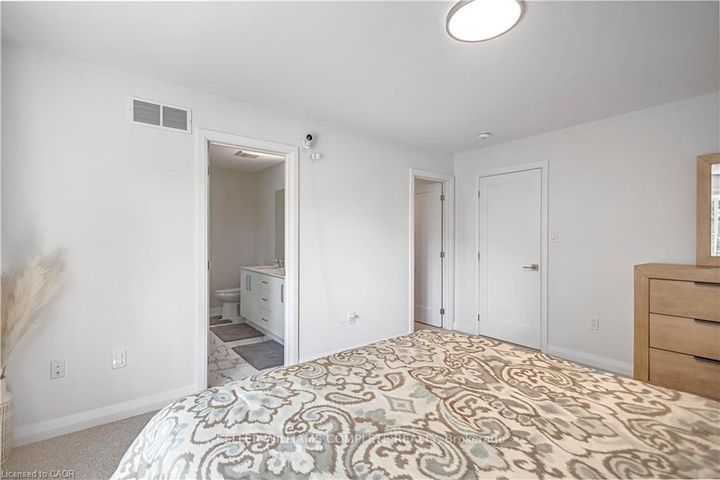 Photo 19 at 92 SHADY OAKS Trail, Sheldon, Hamilton
