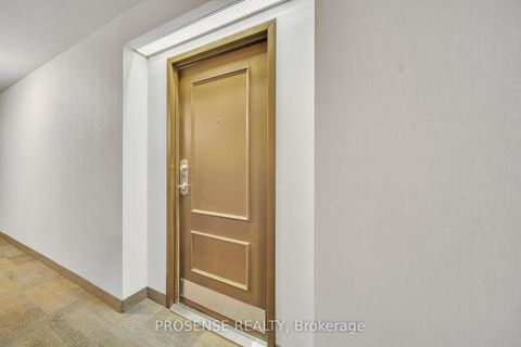 Photo 2 at 206 - 1 Rowntree Road, Jamestown, Toronto