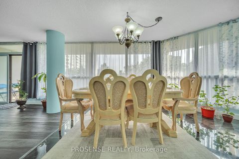 Photo 10 at 206 - 1 Rowntree Road, Jamestown, Toronto