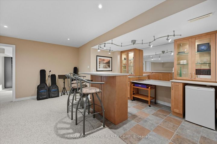 Photo 31 at 2310 Grand Ravine Drive, RO River Oaks, Oakville