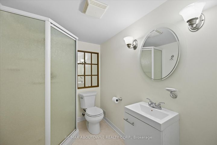 Photo 35 at 2310 Grand Ravine Drive, RO River Oaks, Oakville