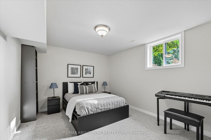 Photo 36 at 2310 Grand Ravine Drive, RO River Oaks, Oakville