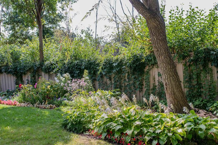 Photo 39 at 2310 Grand Ravine Drive, RO River Oaks, Oakville
