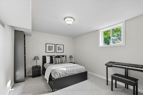 Photo 36 at 2310 Grand Ravine Drive, RO River Oaks, Oakville