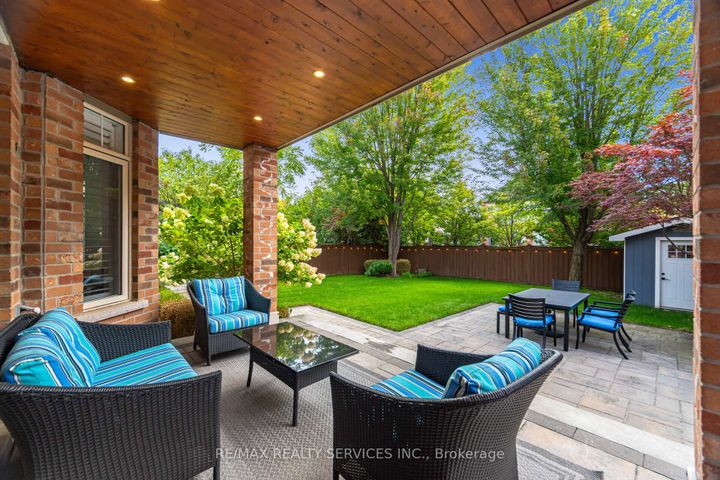 Photo 2 at 17 Edmonton Street, Bram West, Brampton