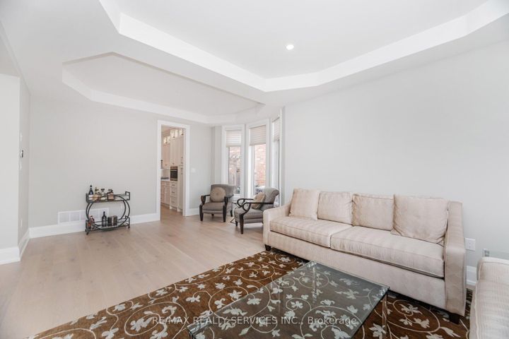 Photo 8 at 17 Edmonton Street, Bram West, Brampton