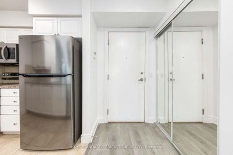 Photo 2 at 1504 - 15 Greenview Avenue, Newtonbrook West, Toronto