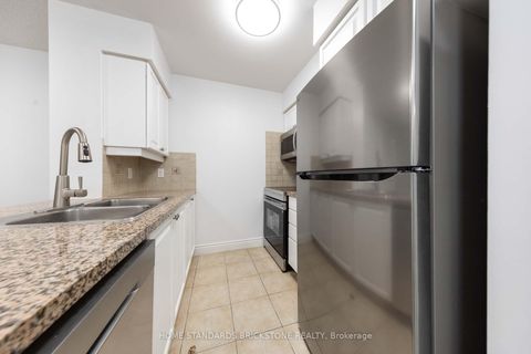 Photo 7 at 1504 - 15 Greenview Avenue, Newtonbrook West, Toronto