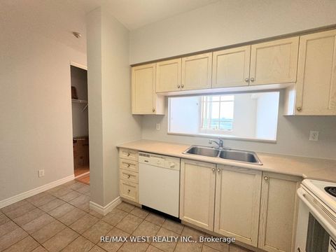 Photo 3 at PH7 - 1700 Eglinton Avenue E, Victoria Village, Toronto