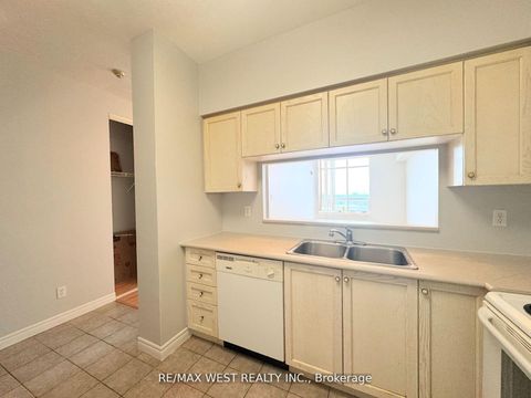 Photo 5 at PH7 - 1700 Eglinton Avenue E, Victoria Village, Toronto