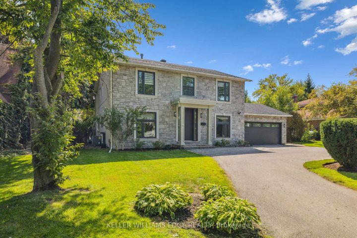 Photo 1 at 2098 Mississauga Road, Sheridan, Mississauga