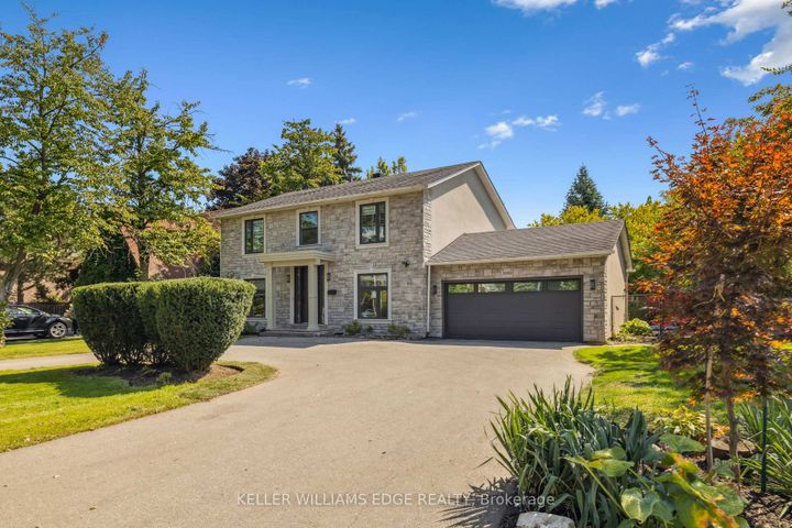 Photo 3 at 2098 Mississauga Road, Sheridan, Mississauga