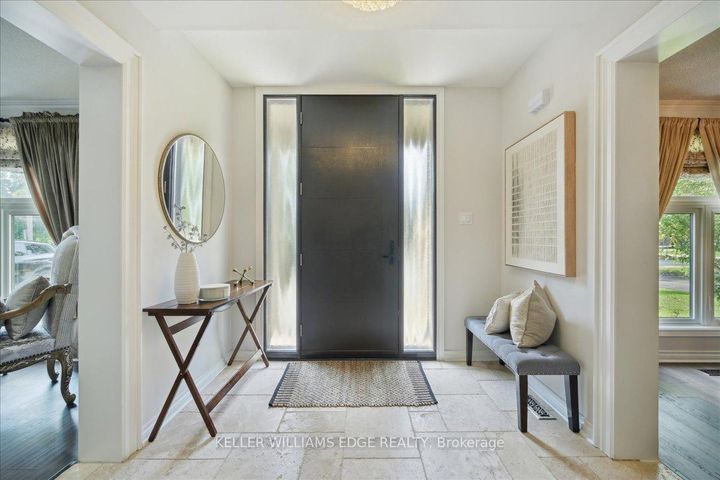 Photo 6 at 2098 Mississauga Road, Sheridan, Mississauga
