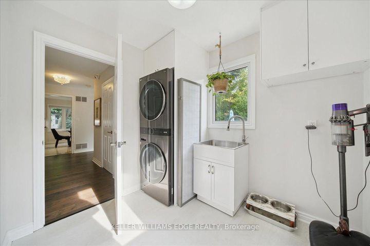Photo 21 at 2098 Mississauga Road, Sheridan, Mississauga
