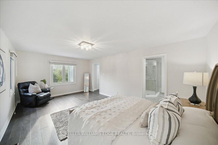 Photo 24 at 2098 Mississauga Road, Sheridan, Mississauga