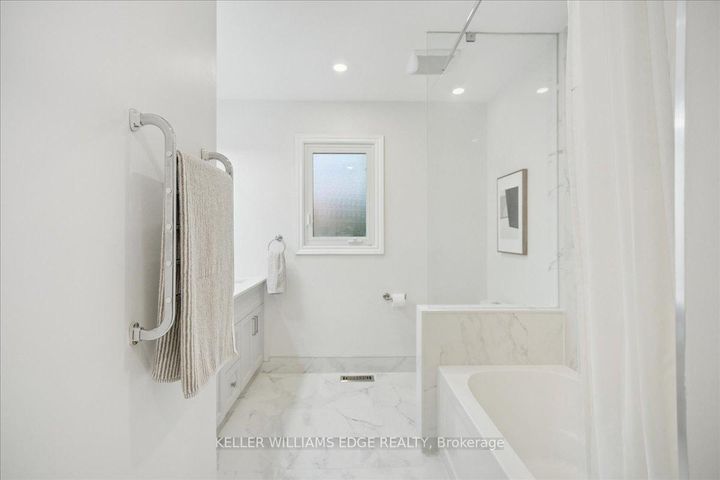 Photo 30 at 2098 Mississauga Road, Sheridan, Mississauga