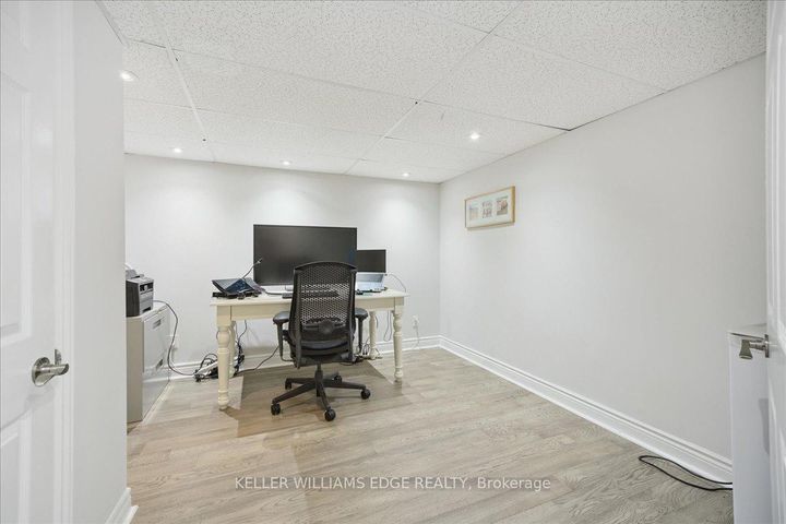 Photo 37 at 2098 Mississauga Road, Sheridan, Mississauga