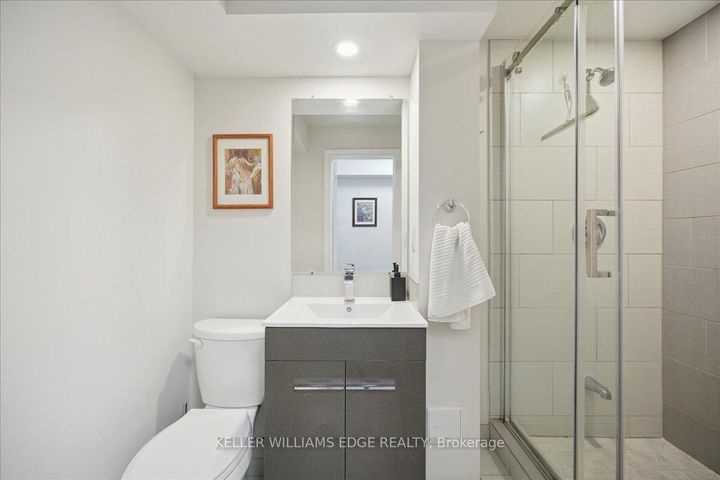 Photo 38 at 2098 Mississauga Road, Sheridan, Mississauga