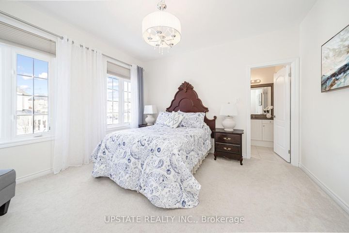 Photo 29 at 10 Agincourt Circle, Credit Valley, Brampton