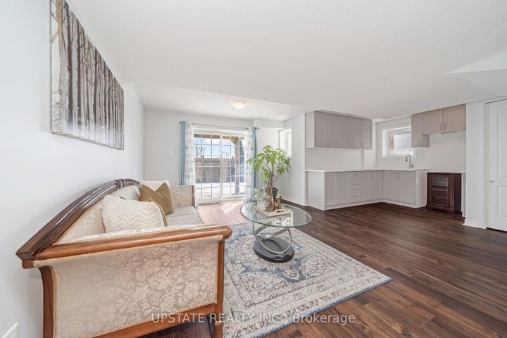 Photo 34 at 10 Agincourt Circle, Credit Valley, Brampton