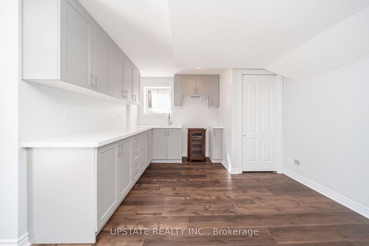 Photo 36 at 10 Agincourt Circle, Credit Valley, Brampton