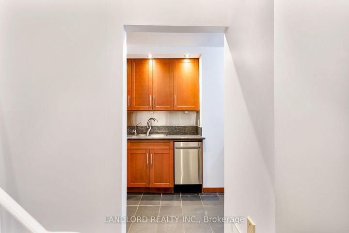 Photo 3 at 14 - 280 Sherbourne Street, Moss Park, Toronto