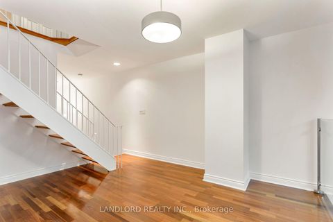 Photo 15 at 14 - 280 Sherbourne Street, Moss Park, Toronto