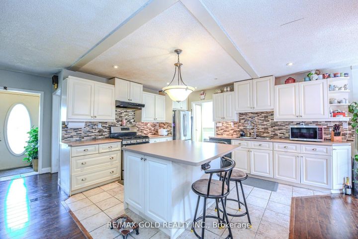 Photo 8 at 14 Burlington Street, Malton, Mississauga