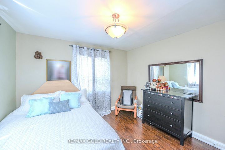 Photo 14 at 14 Burlington Street, Malton, Mississauga