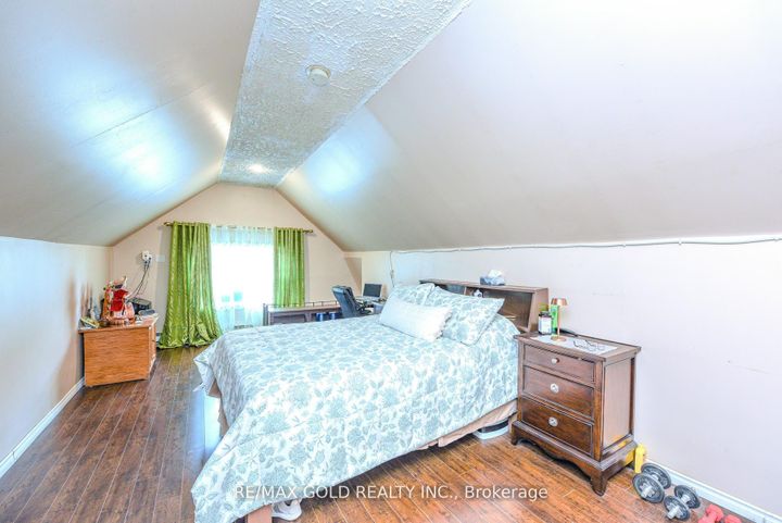 Photo 23 at 14 Burlington Street, Malton, Mississauga
