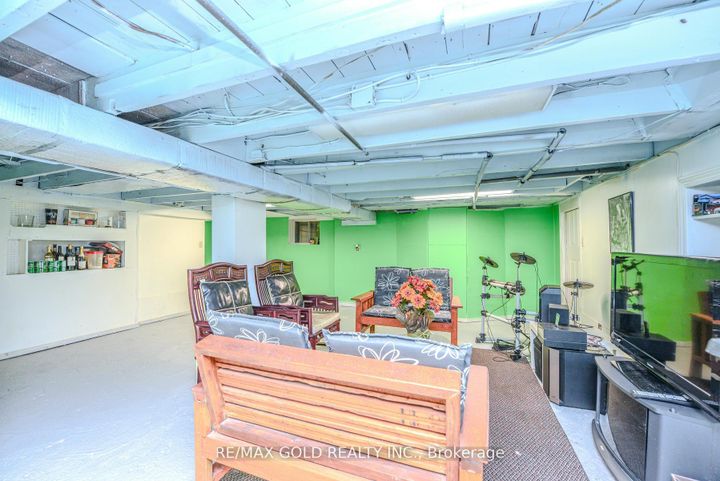 Photo 28 at 14 Burlington Street, Malton, Mississauga
