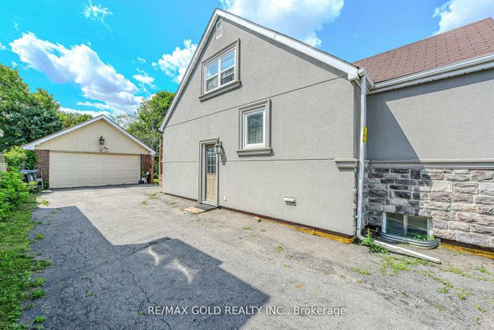 Photo 39 at 14 Burlington Street, Malton, Mississauga