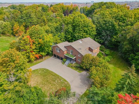 Photo 1 at 61 Petermar Drive, Vellore Village, Vaughan