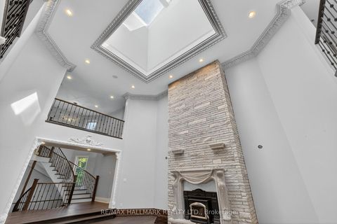 Photo 6 at 61 Petermar Drive, Vellore Village, Vaughan