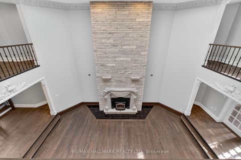 Photo 7 at 61 Petermar Drive, Vellore Village, Vaughan