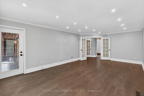 Photo 19 at 61 Petermar Drive, Vellore Village, Vaughan